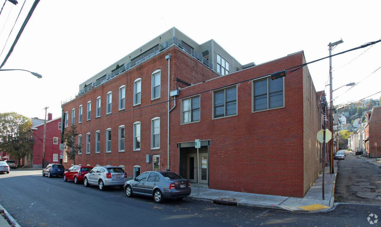 Building Photo - 13th Street Commons