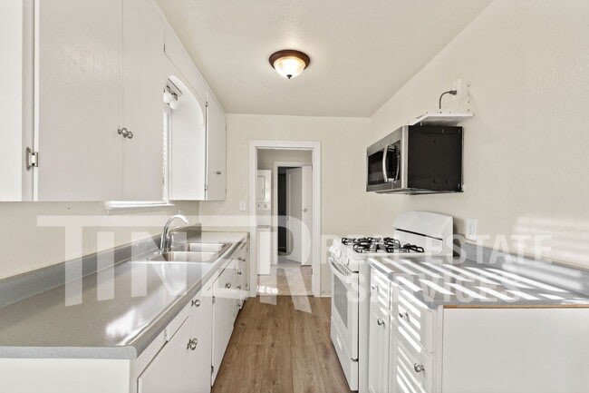 Foto del edificio - 2305 Garfield Ave