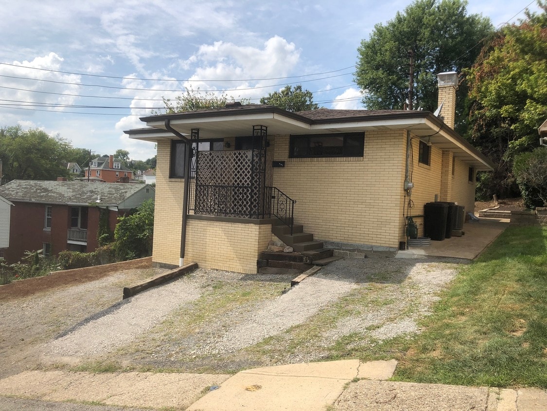 534 Church St, Carnegie, PA 15106 House Rental in Carnegie, PA