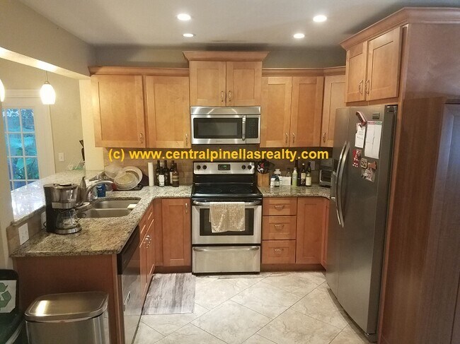 Foto del edificio - 5811 98th Ave N