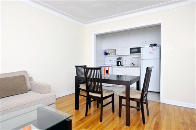 Photo du bâtiment - Tiffany Apartments