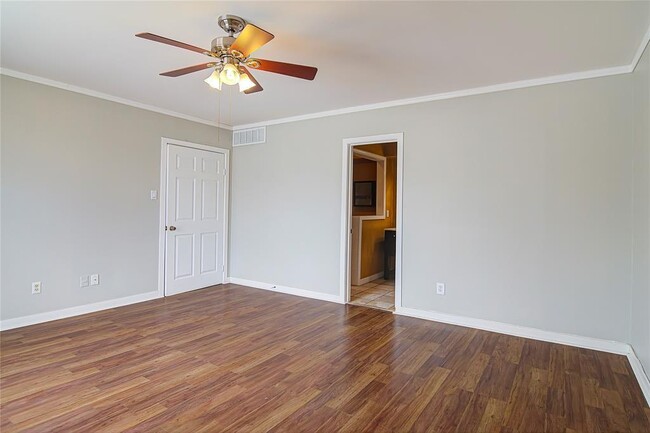 Foto del edificio - 3300 Yorktown Street