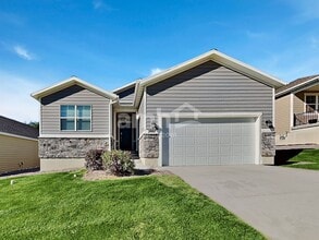 Building Photo - 2997 E S Village Dr