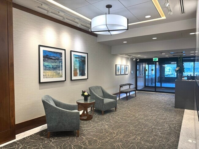 Foto del edificio - 8 Whittier Pl