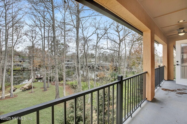 Foto del edificio - 8859 AMALFI Ct