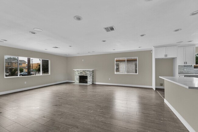 Foto del edificio - 7237 Tujunga Ave