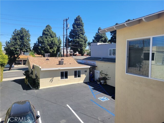 Building Photo - 24425 Hawthorne Blvd