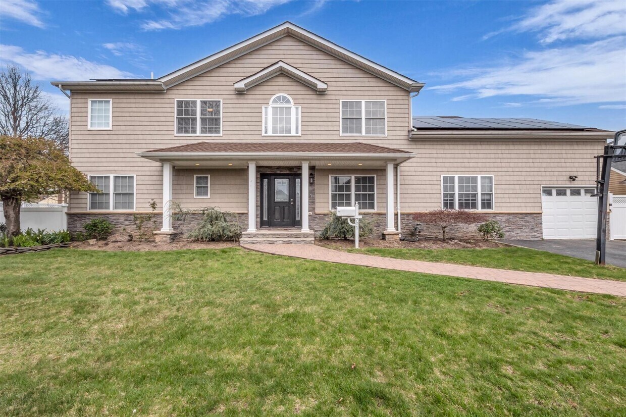Foto principal - 701 Buchanan Rd