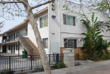 Building Photo - 940 S Minnie St