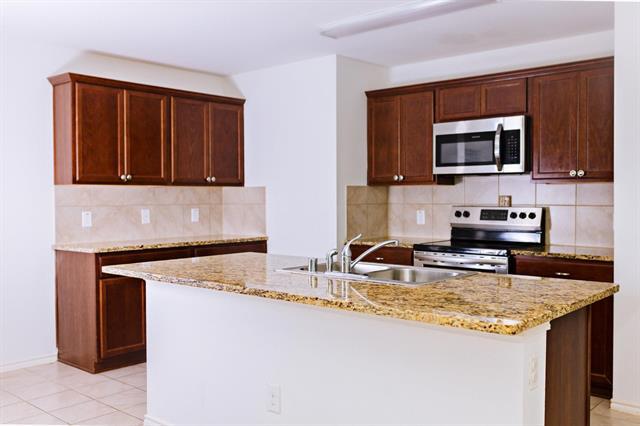 Foto del edificio - 1037 Sewell Dr