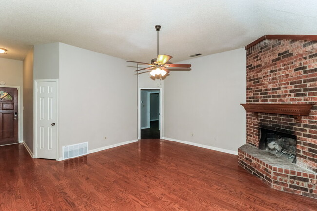 Foto del edificio - 7446 Northwind Cove