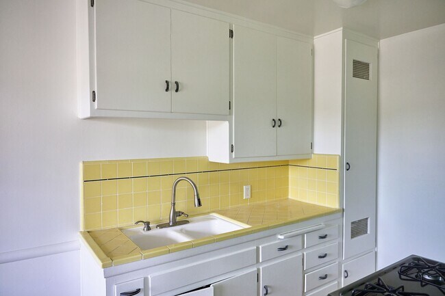 Foto del edificio - 5501 Orange Ave