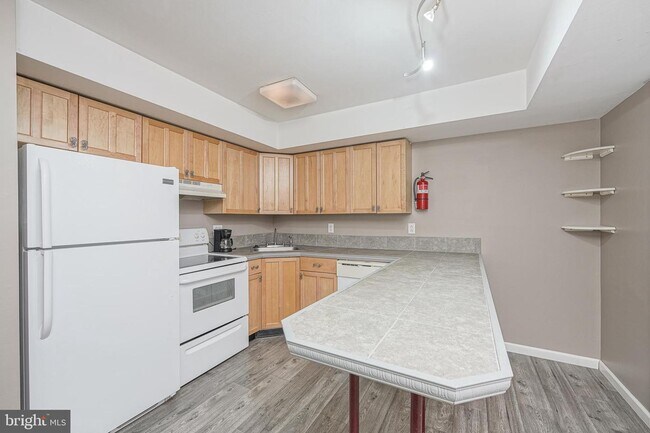 Foto del edificio - 905 Berwyck Ct