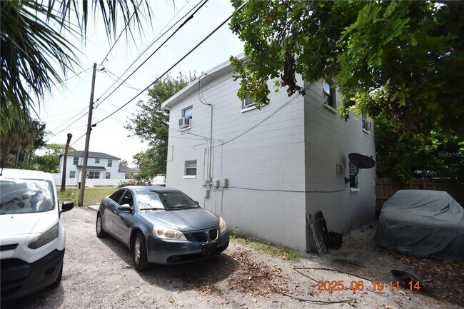 Foto del edificio - 1909 13th Ave S
