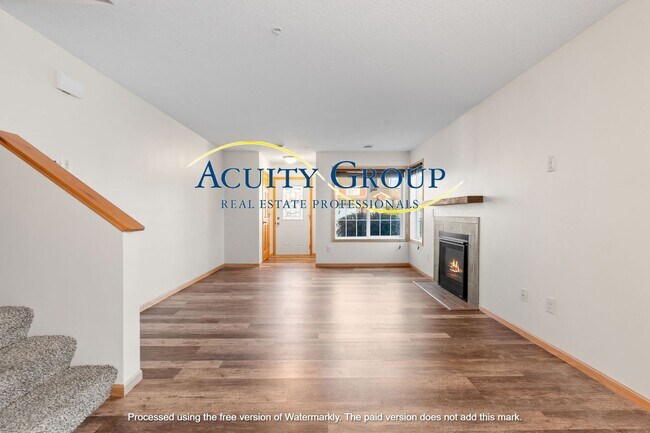 Building Photo - 3 Bedroom, 3 bath Town Home in Ramsey!