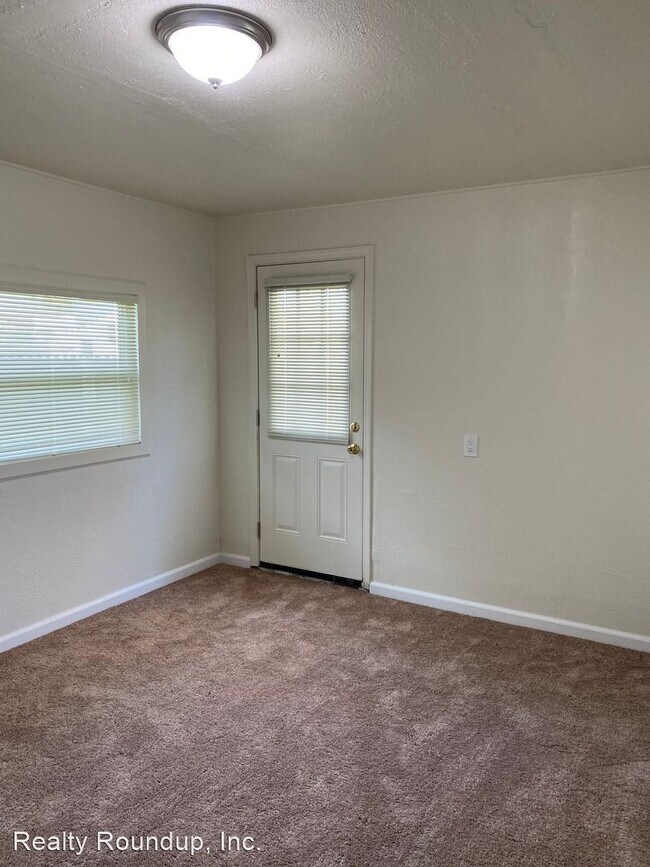 Building Photo - 3 br, 1 bath House - 9059 Grove St
