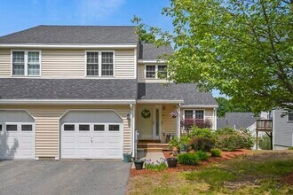 Building Photo - 20 Mountain Laurel Ln