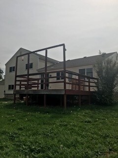 Large Deck - 322 Berthoud Way