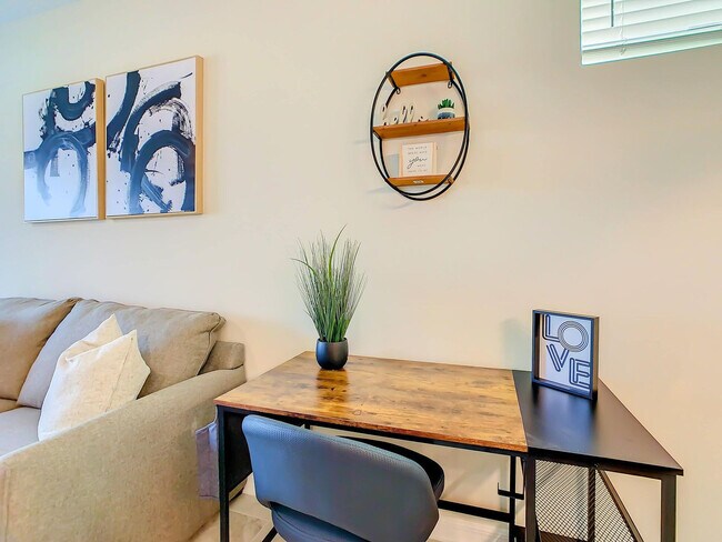 Foto del edificio - 3151 Paradox Cir