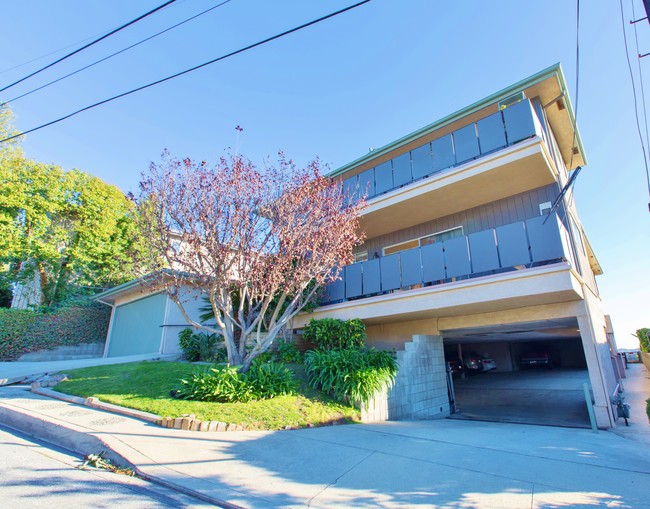 Building Photo - La Canada View Apartments