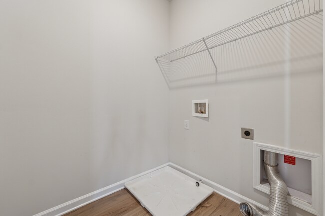 Foto del edificio - 1543 Dover Creek Ln