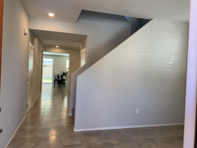Foto del edificio - Beautiful 5 bedroom home