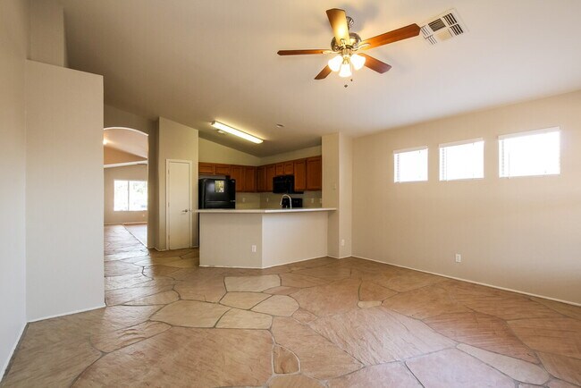 Foto del edificio - 11232 W Ruth Ave