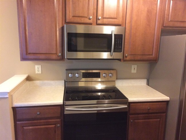 Building Photo - 10260 Crossbow Ct