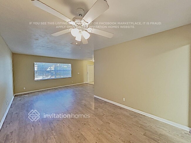 Building Photo - 12718 Sebring Blvd