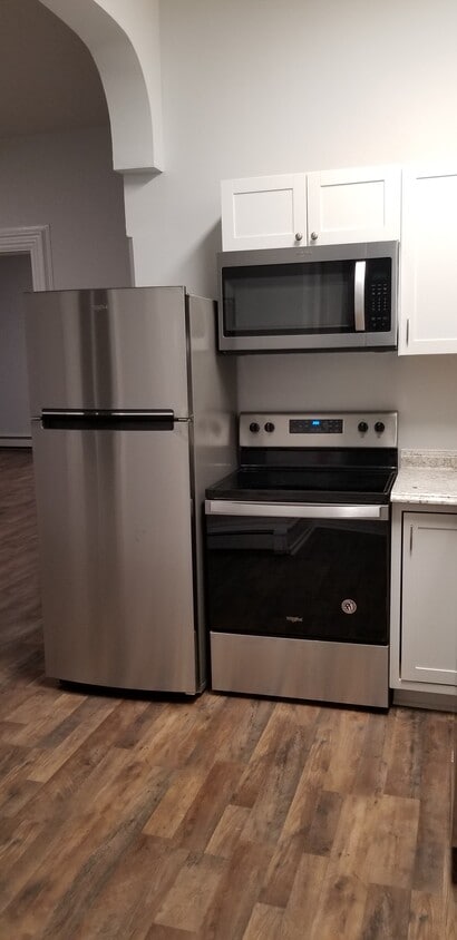 Primary Photo - 904 N 3rd St
