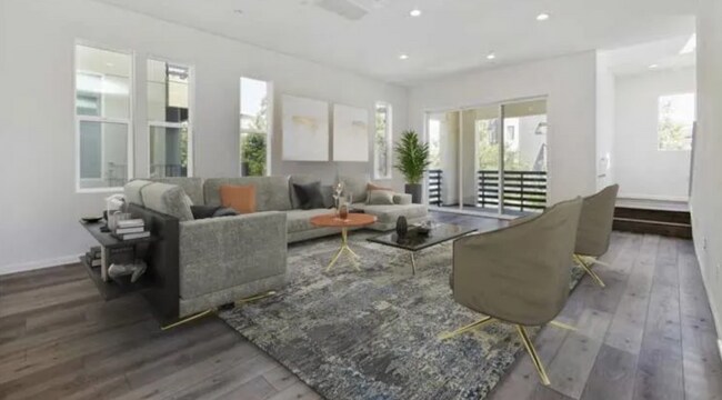 Foto del edificio - 5700 Sterling St