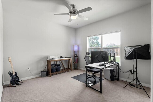 Building Photo - 15202 Cavalier Canyon Dr