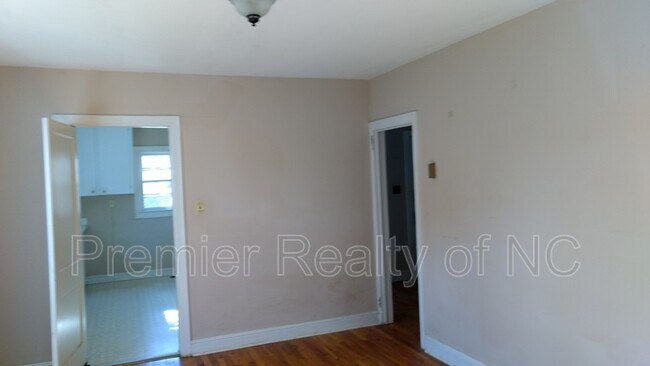 Foto del edificio - 1543 S Hawthorne Rd