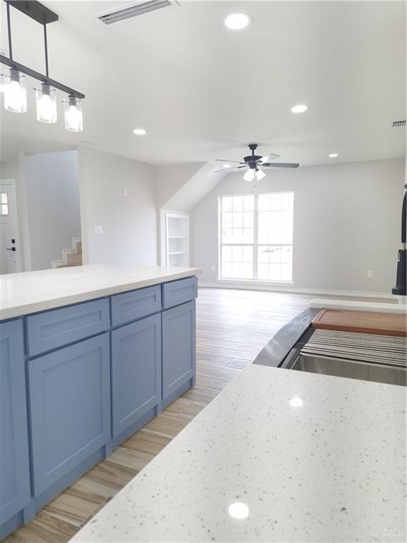 Foto del edificio - 2501 Whitewing Ave