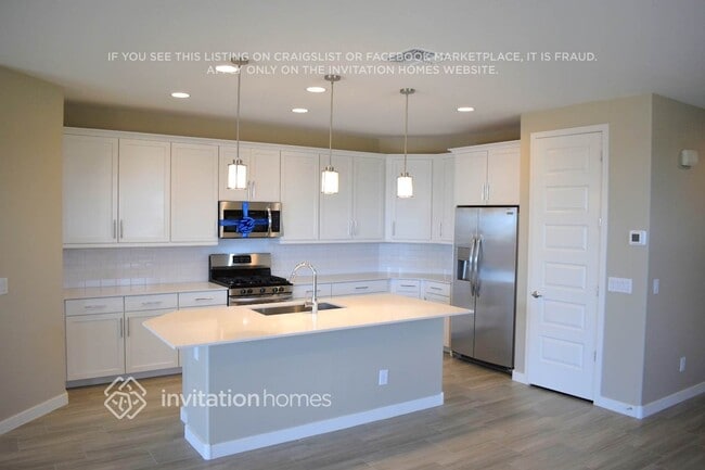 Foto del edificio - 19865 W Turney Ave