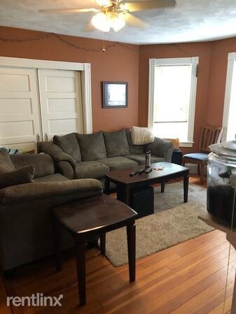 Building Photo - 2 br, 1 bath Apartment - 24 Fiske St