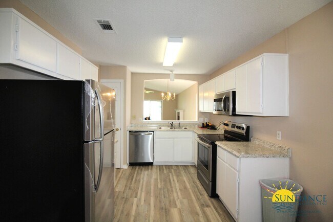 Foto del edificio - Gorgeous 3 Bedroom Home in Mary Esther