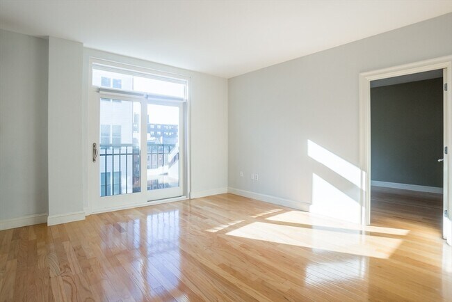 Foto del edificio - 1721 Washington St