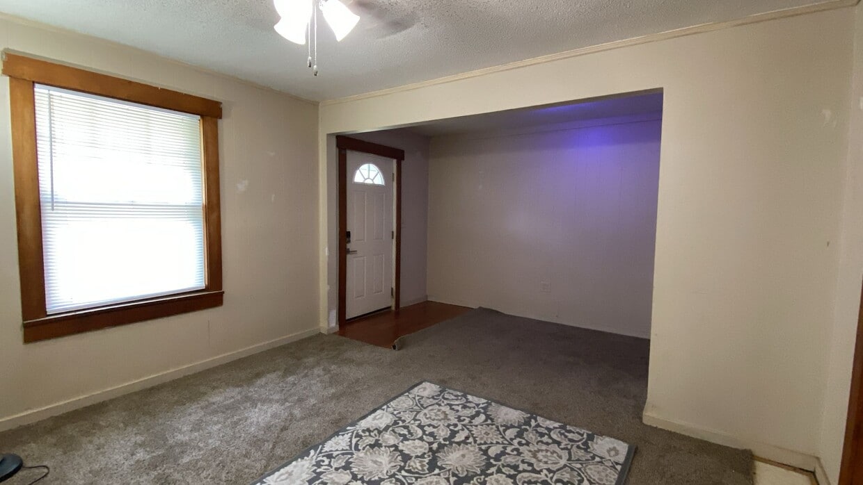 Foto principal - 2217 SW Kenilworth Ct