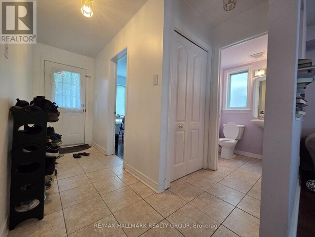 Building Photo - 45 RODEO Dr