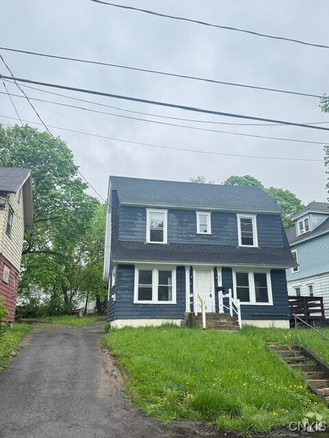 Building Photo - 247 Genesee Park Dr
