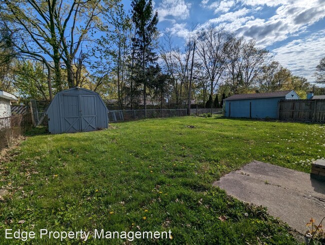 Building Photo - 3 br, 1 bath House - 2320 Packard Dr.