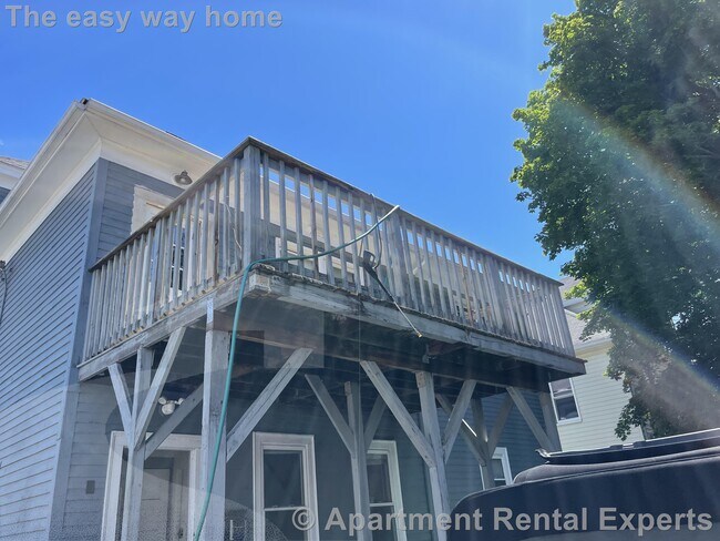 Foto del edificio - 389 Boston Ave