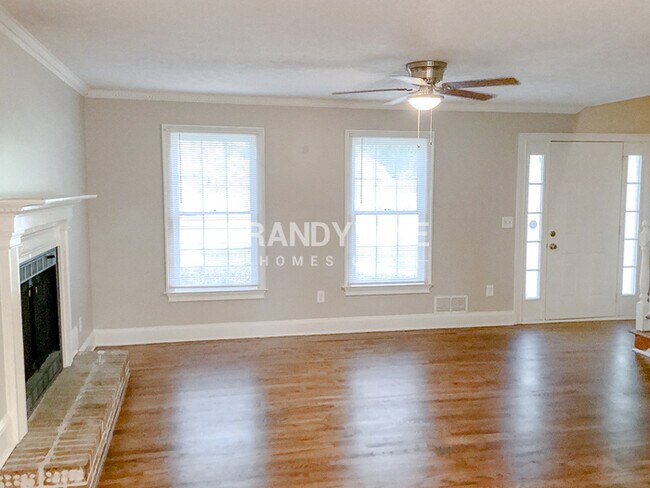 Building Photo - 916 S Deshon Rd