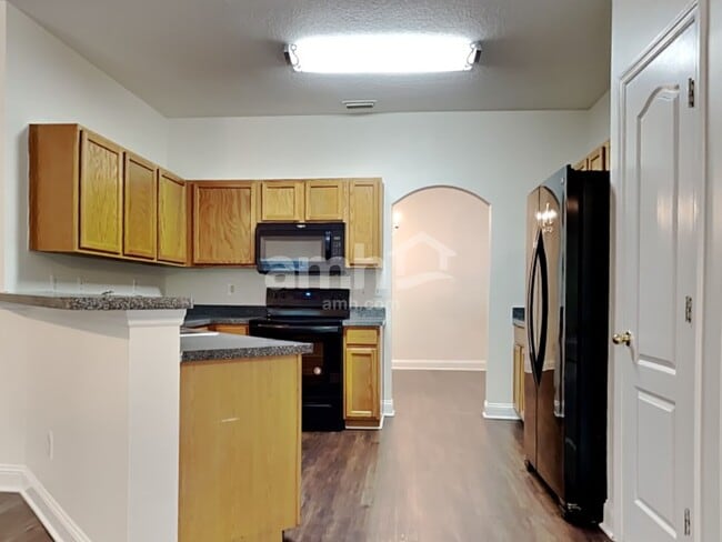 Building Photo - 2510 Victoria Point Dr