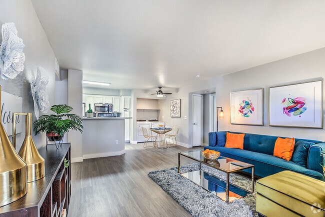 The Edmond At Hacienda Apartments