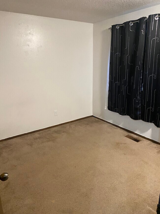 Foto del edificio - 1788 SW 5th St