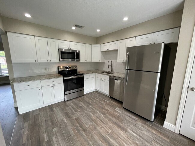 Foto del edificio - Charming 4BR/2BA Single Family Home in Orlando!!