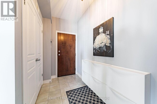 Building Photo - 67 Tipperary Pvt