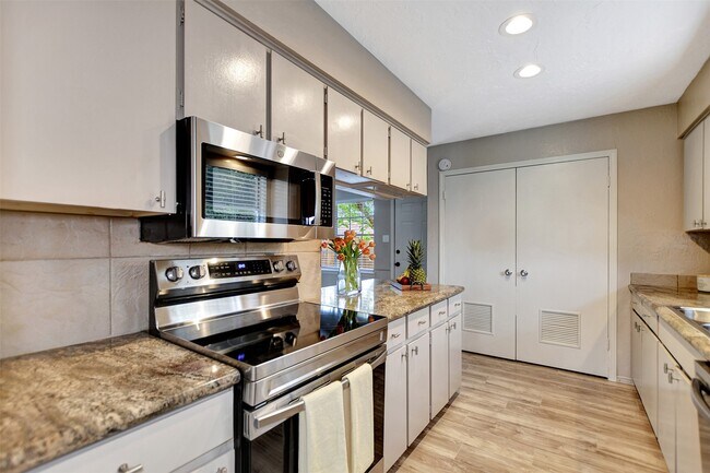 Foto del edificio - 3826 Willow Springs Ln